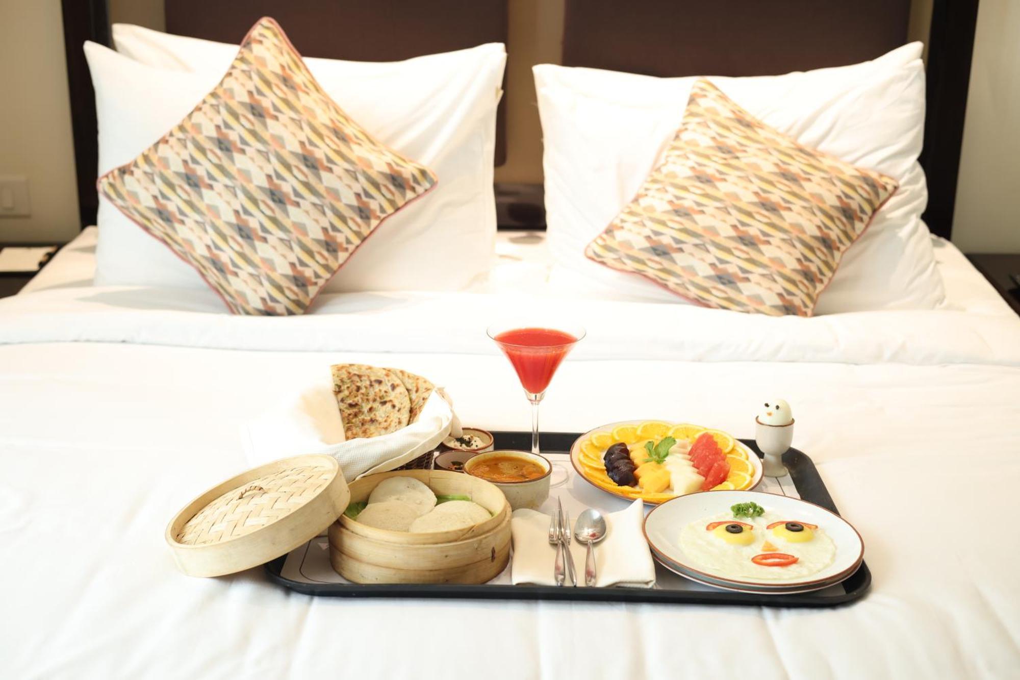 Rhythm Gurugram Hotel & Suites, Sohna Road Γκουργκάον Εξωτερικό φωτογραφία