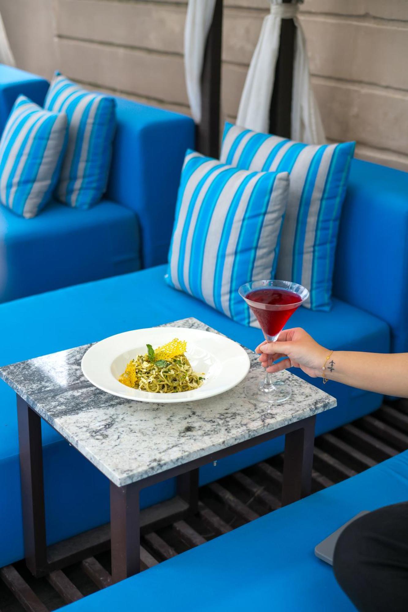 Rhythm Gurugram Hotel & Suites, Sohna Road Γκουργκάον Εξωτερικό φωτογραφία
