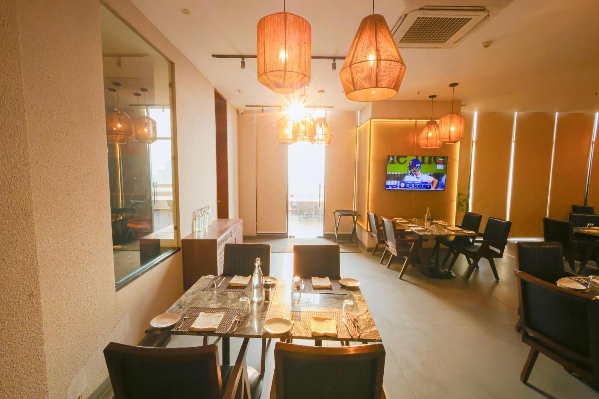 Rhythm Gurugram Hotel & Suites, Sohna Road Γκουργκάον Εξωτερικό φωτογραφία