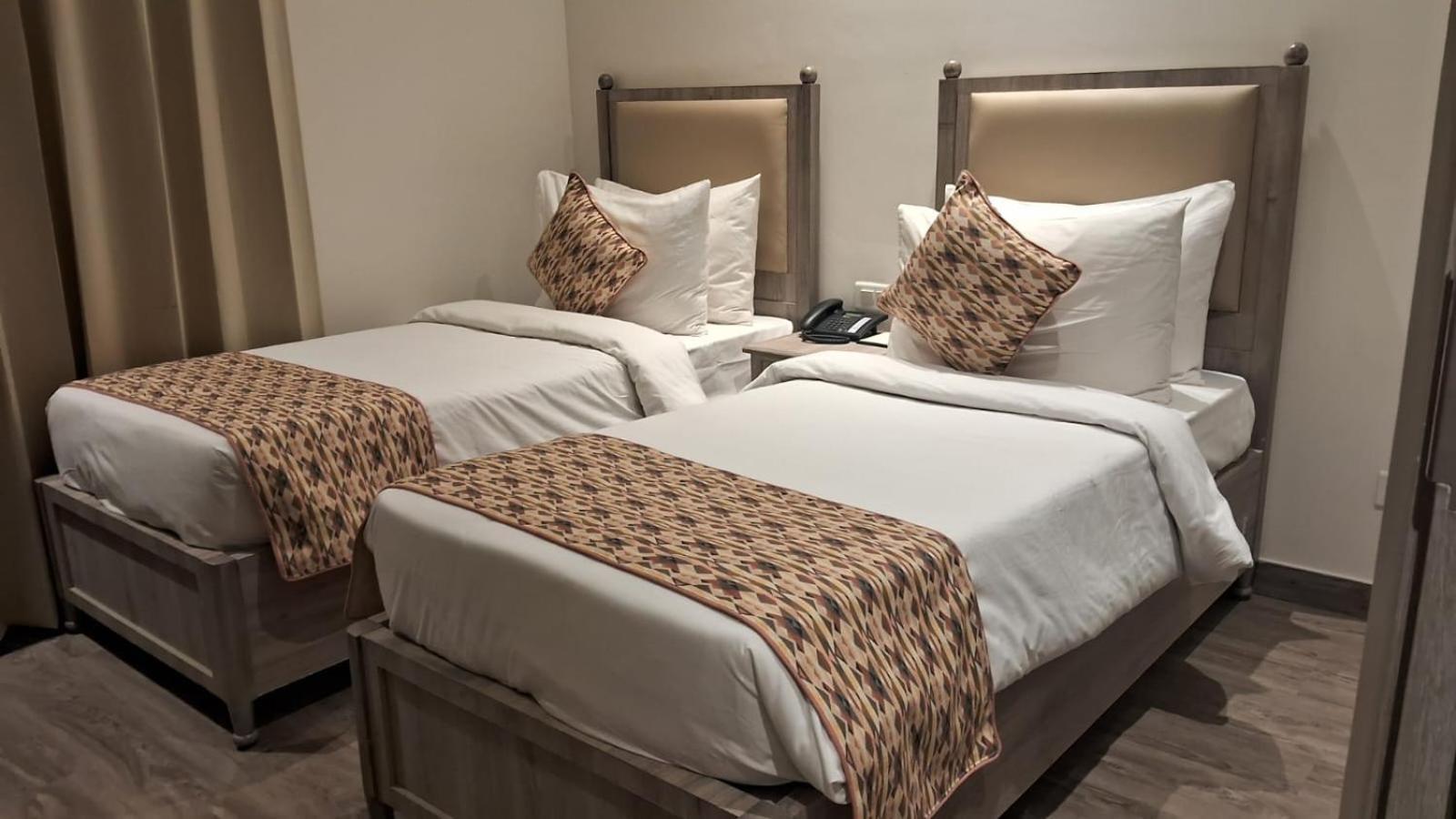 Rhythm Gurugram Hotel & Suites, Sohna Road Γκουργκάον Εξωτερικό φωτογραφία