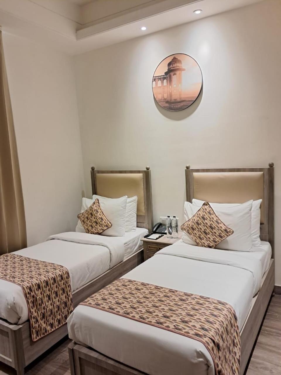 Rhythm Gurugram Hotel & Suites, Sohna Road Γκουργκάον Εξωτερικό φωτογραφία